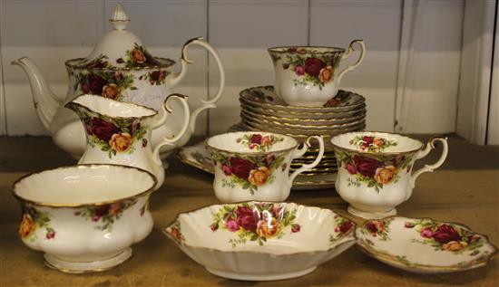 Royal Albert Old Country Rose tea set